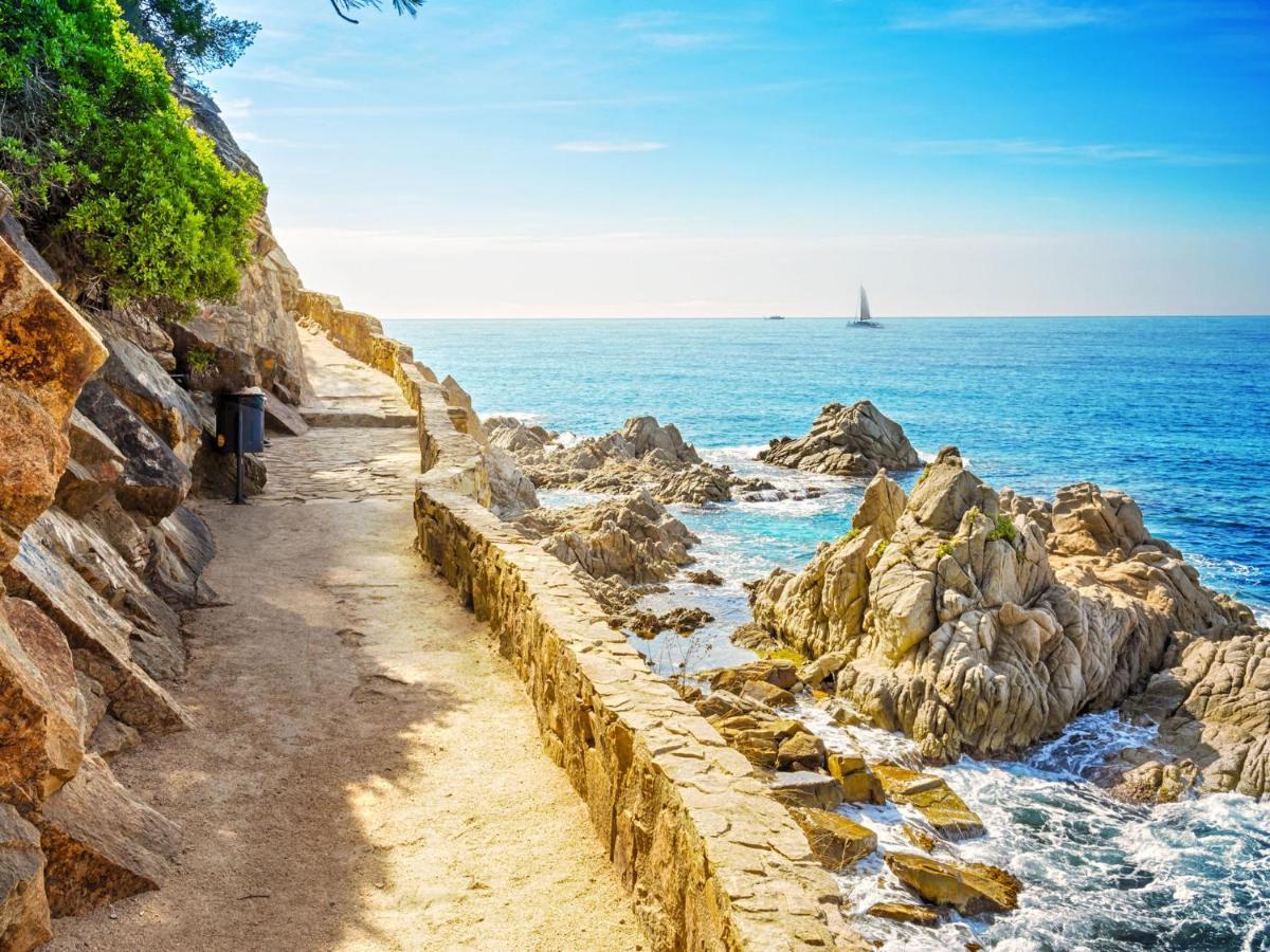 Tramuntana By Interhome Lloret de Mar